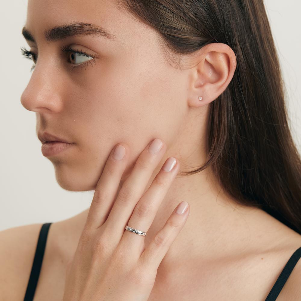 Ring 750/18K witgoud Diamant 0.13 ct, 24 Steen, w-si Ster