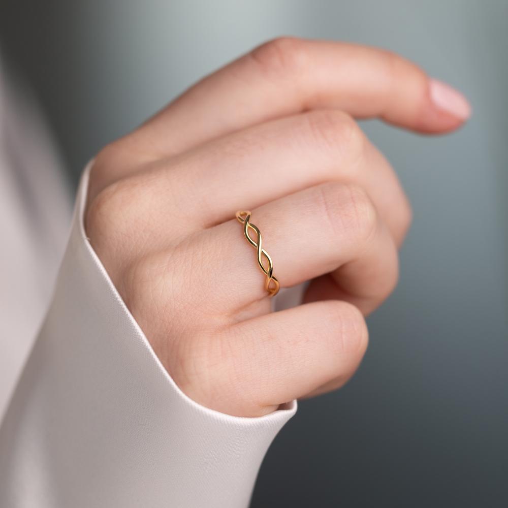 Ring 375/9K geel goud