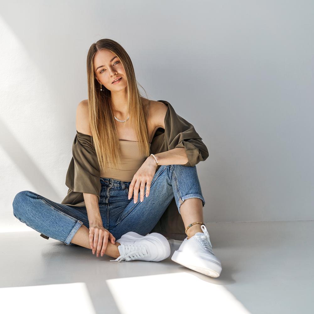 Collier Roestvrijstaal Geel IP-gecoat [shining Pearls] wit, 15 Parels, 6 mm 45-50 cm